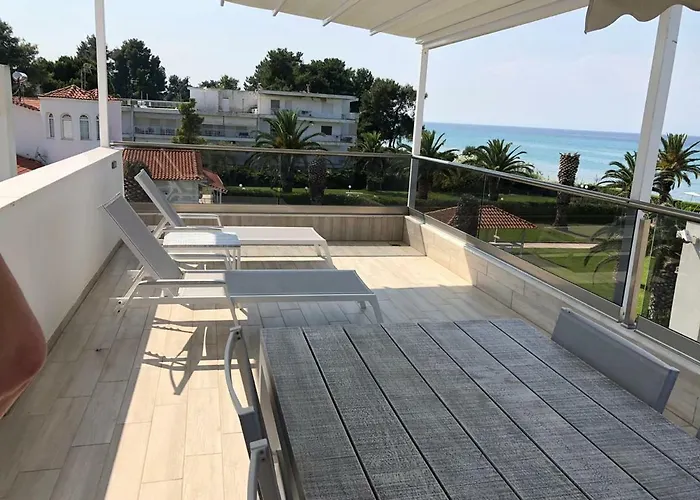 дом на берегу моря