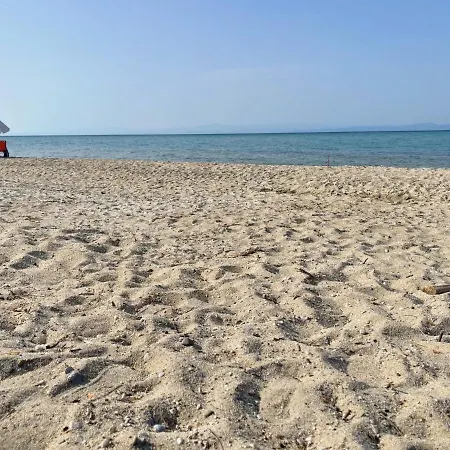 дом на берегу моря *